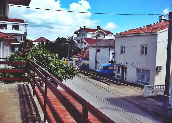 Travica بوسيدارجي